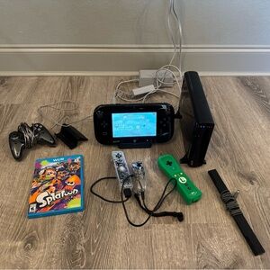 Nintendo Wii U Console Bundle with Black GamePad and Splatoon Game